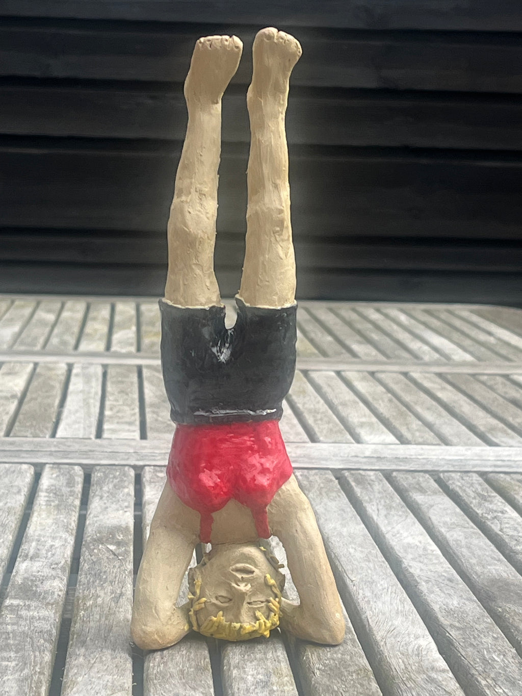 Yogatjej - huvudstående