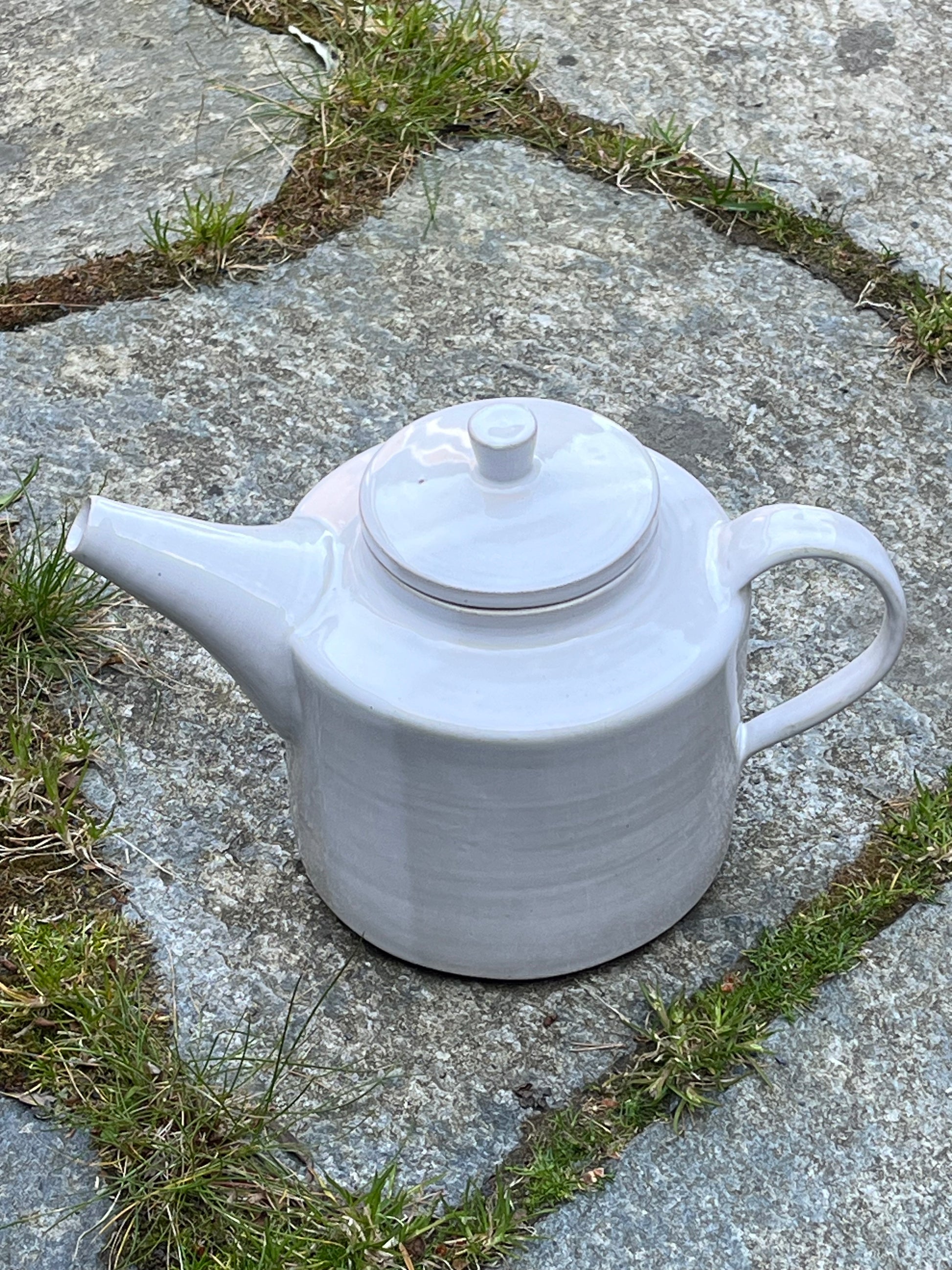 Vit tekanna (lite större)